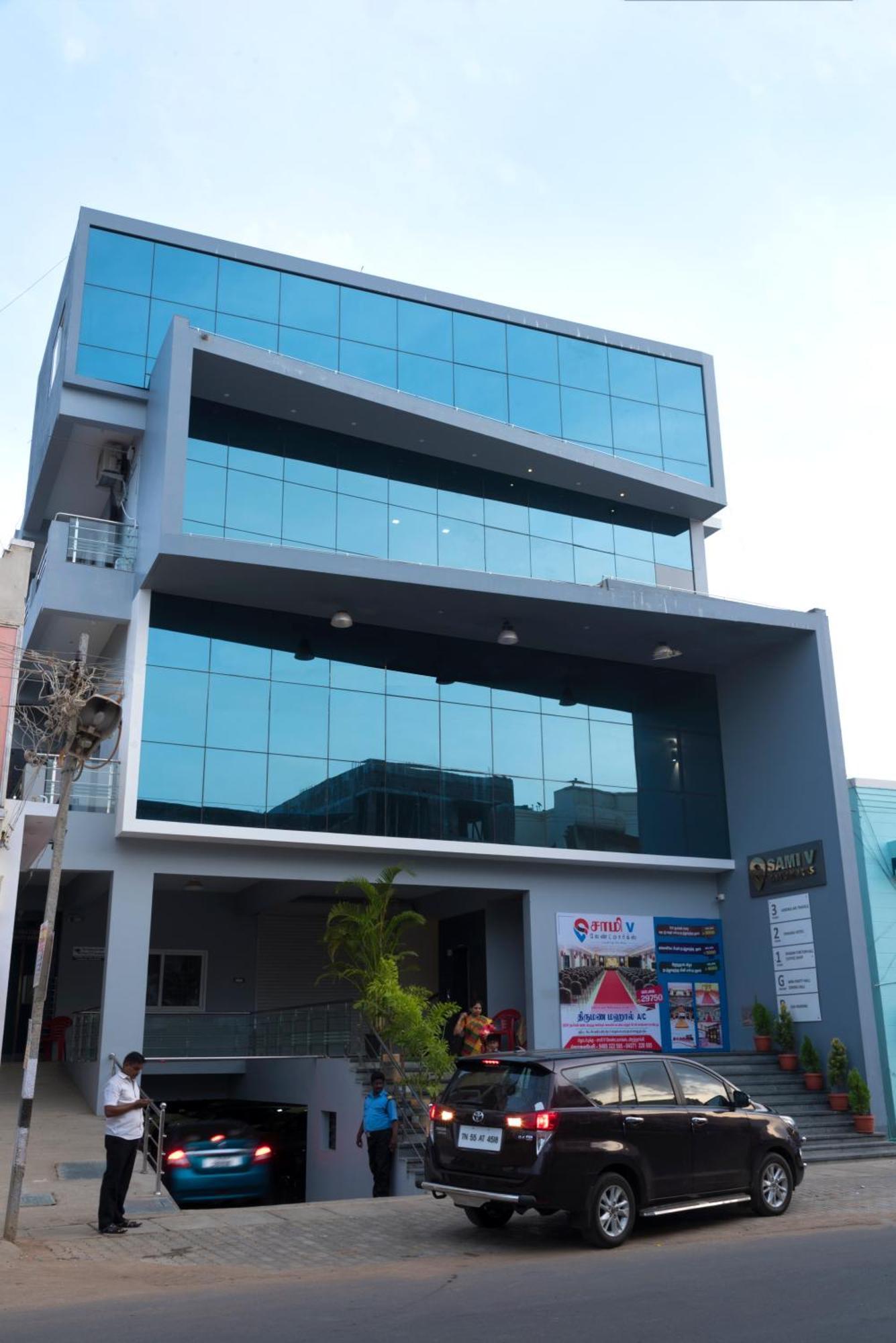 Hotel Sami V Landmarks Arantangi Exterior photo